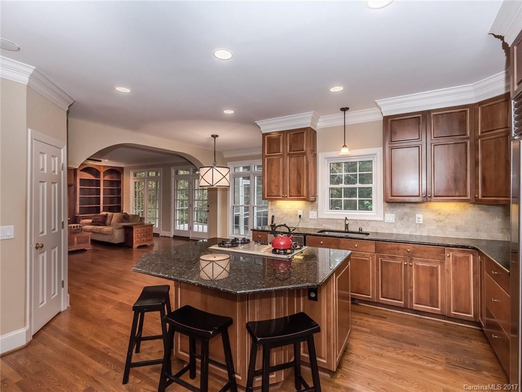 13414 Scanlan Way Davidson, NC 28036 - Photo 9 of 24 Gallery Image 9