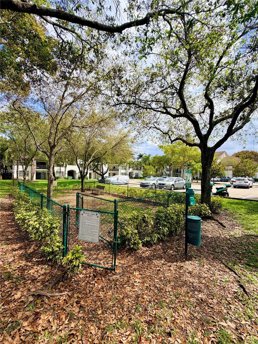 650 South Park Road, Unit 255 Hollywood, FL 33021 - Photo 25 of 31