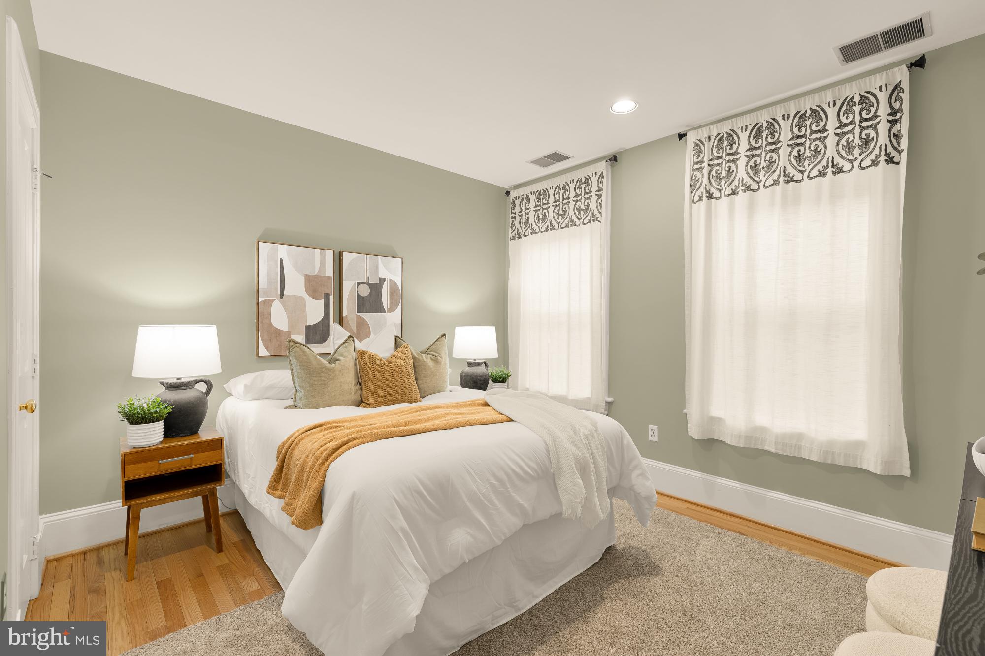 1807 California Street Northwest, Unit T1 Washington, DC 20009 - Photo 14 of 20