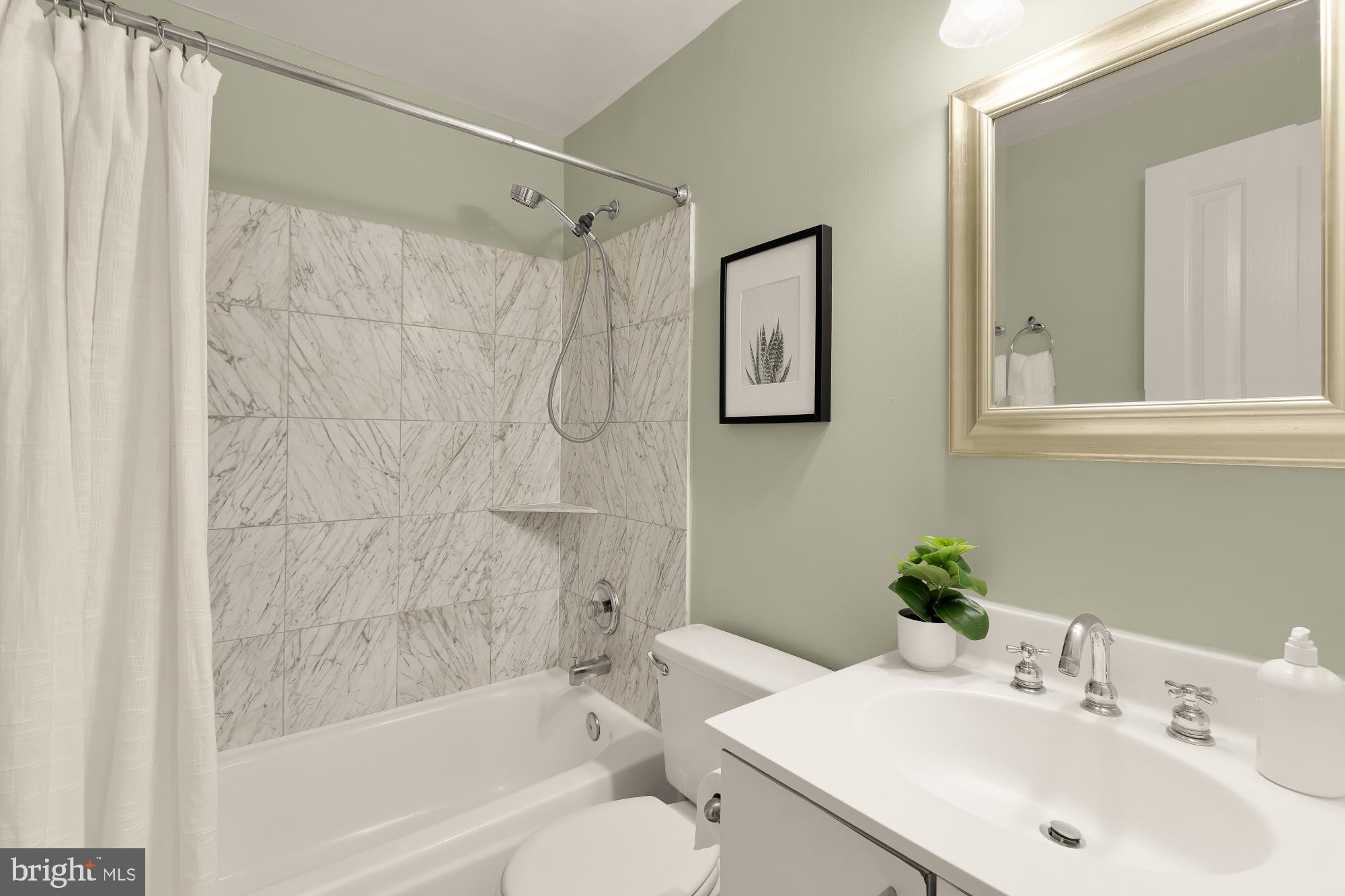 1807 California Street Northwest, Unit T1 Washington, DC 20009 - Photo 17 of 20