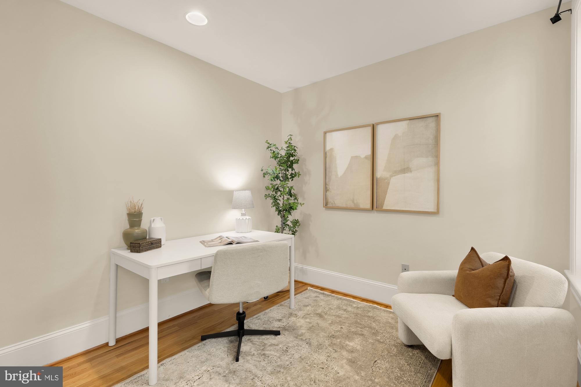 1807 California Street Northwest, Unit T1 Washington, DC 20009 - Photo 18 of 20
