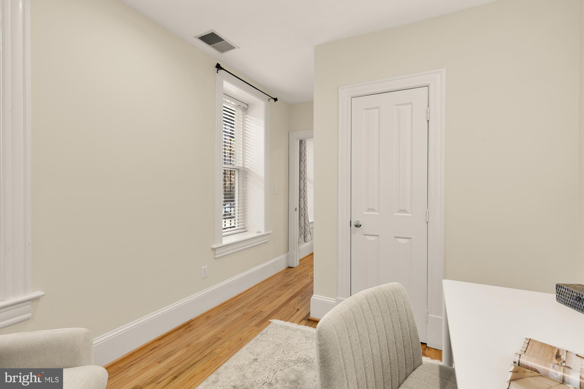 1807 California Street Northwest, Unit T1 Washington, DC 20009 - Photo 19 of 20