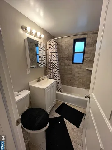 $1,875 | 65 Arcadia Road, Hackensack, NJ 07601