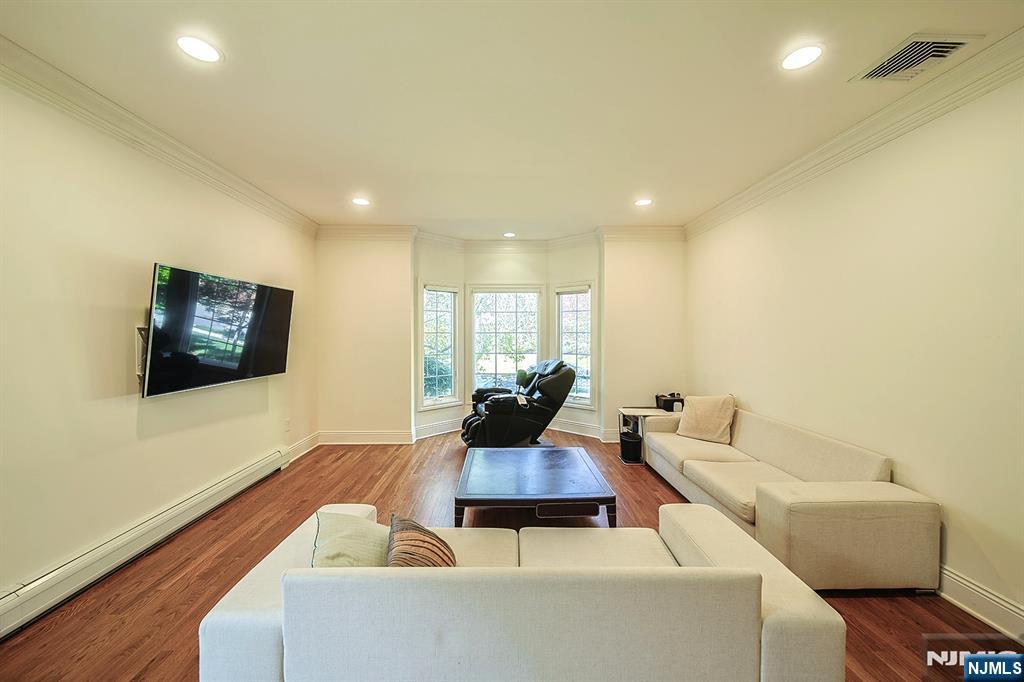 6 Maplewood Road Closter, NJ 07624 - Photo 24 of 40