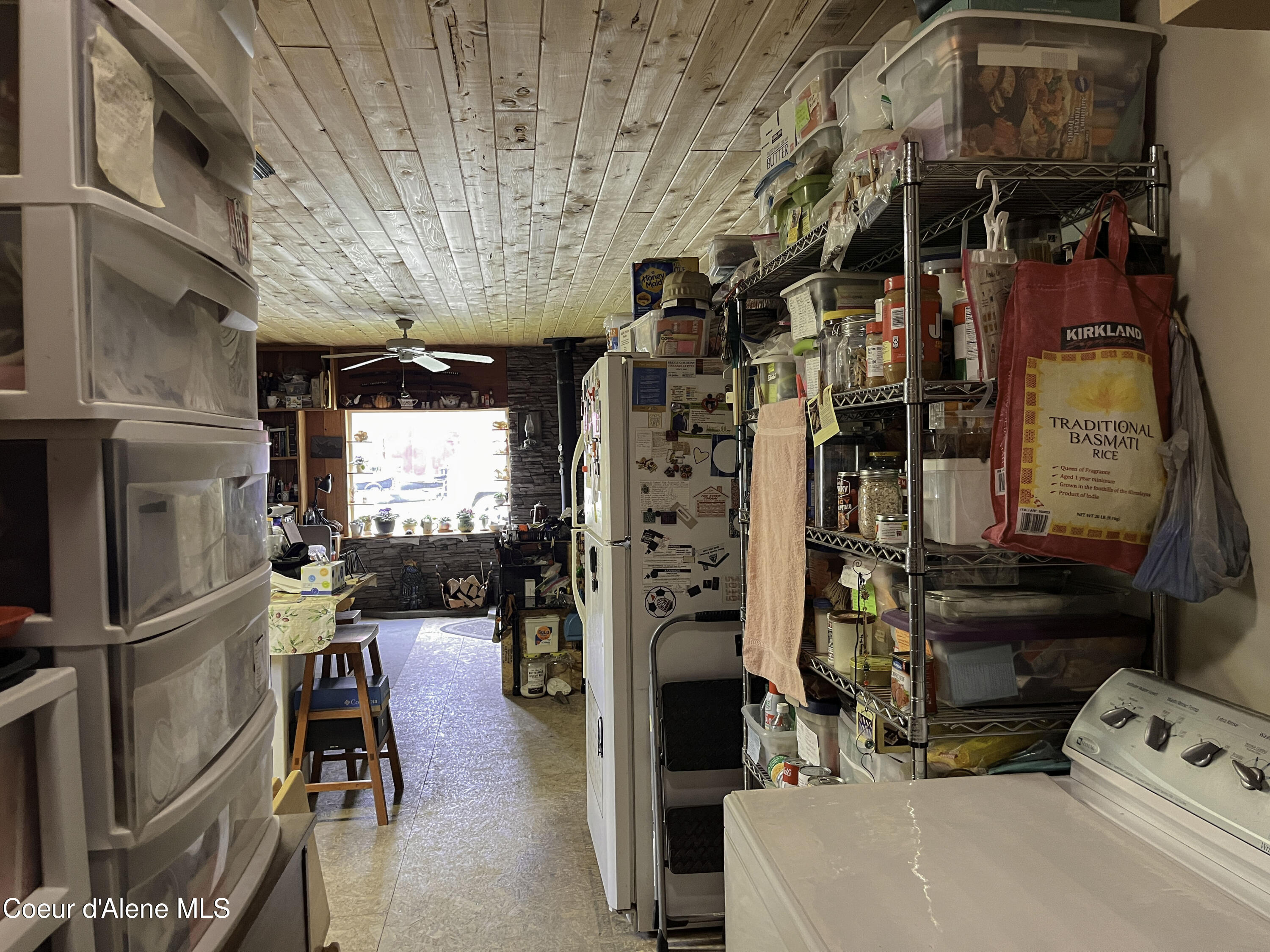 855 Meadowood Road Sandpoint, ID 83864 - Photo 12 of 39 laundry