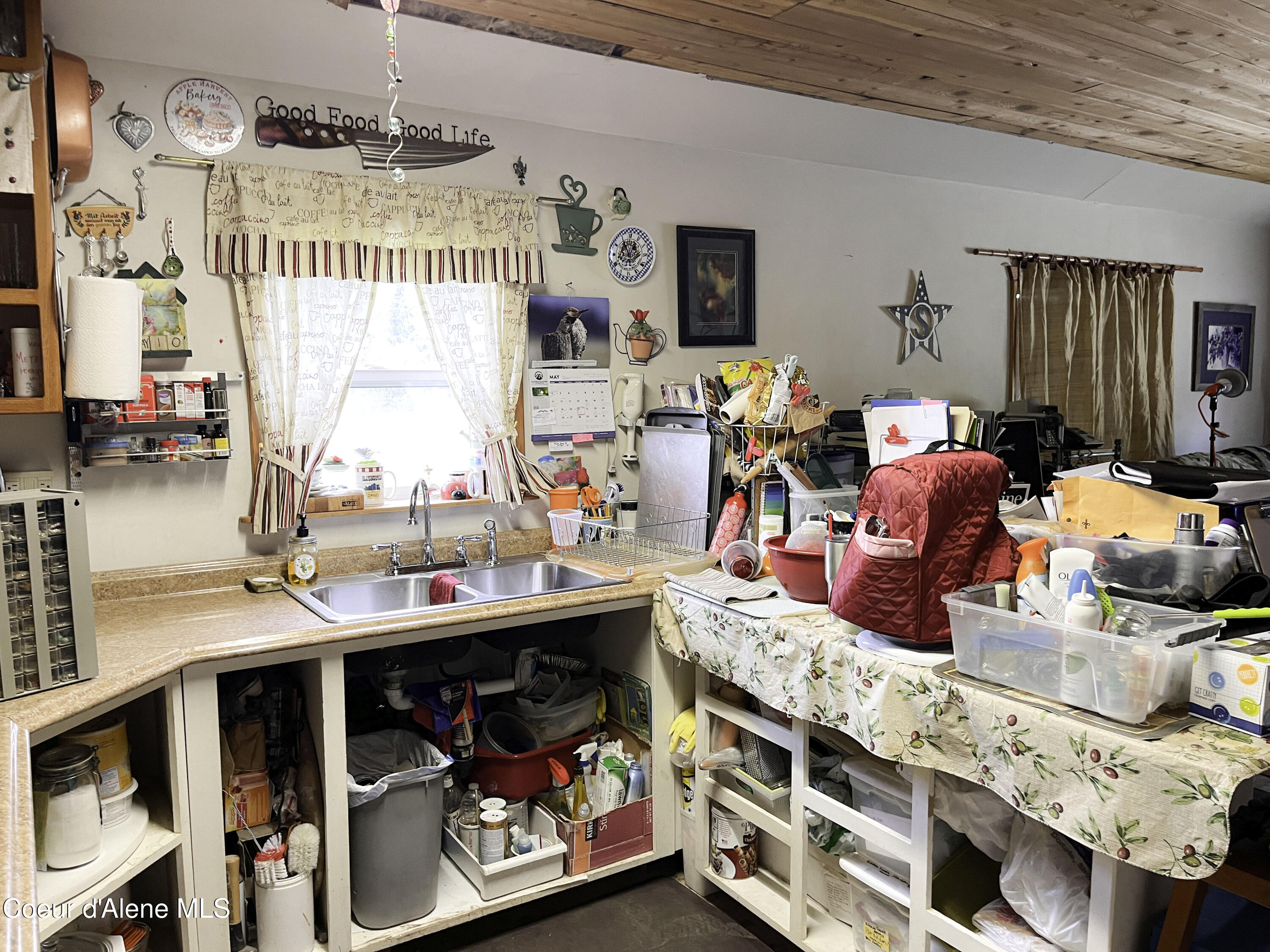 855 Meadowood Road Sandpoint, ID 83864 - Photo 6 of 39 kitchen