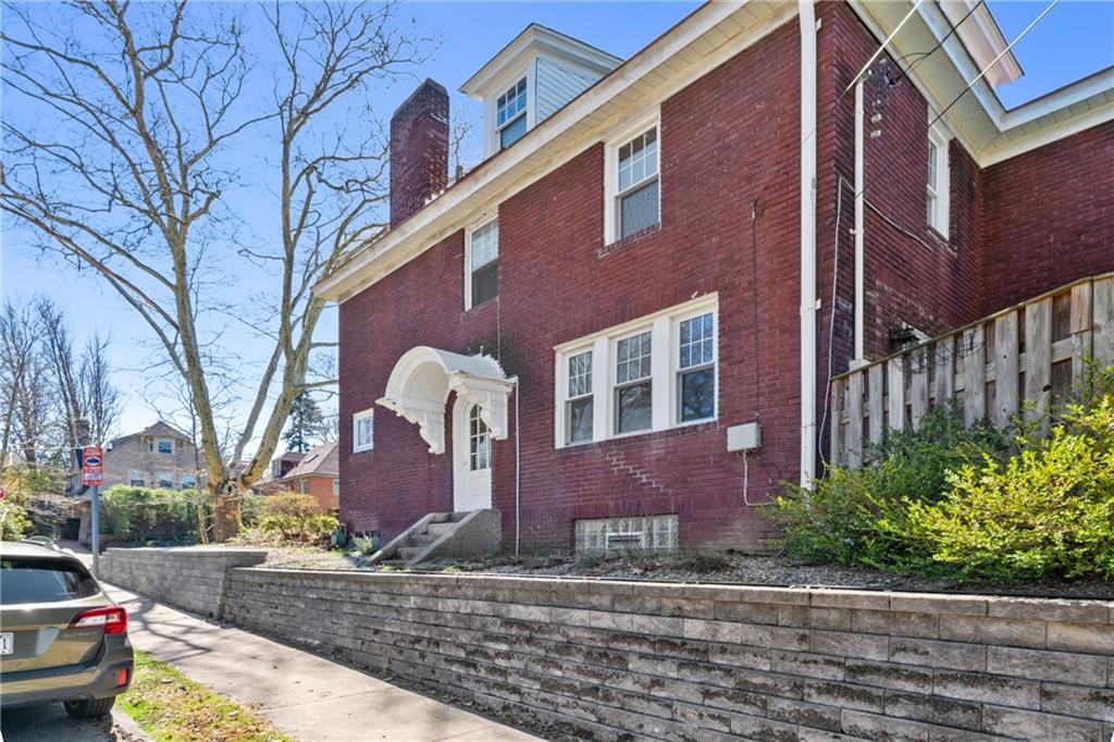 6673 Kinsman Road Pittsburgh, PA 15217 - Photo 46 of 50 a building view with a outdoor space