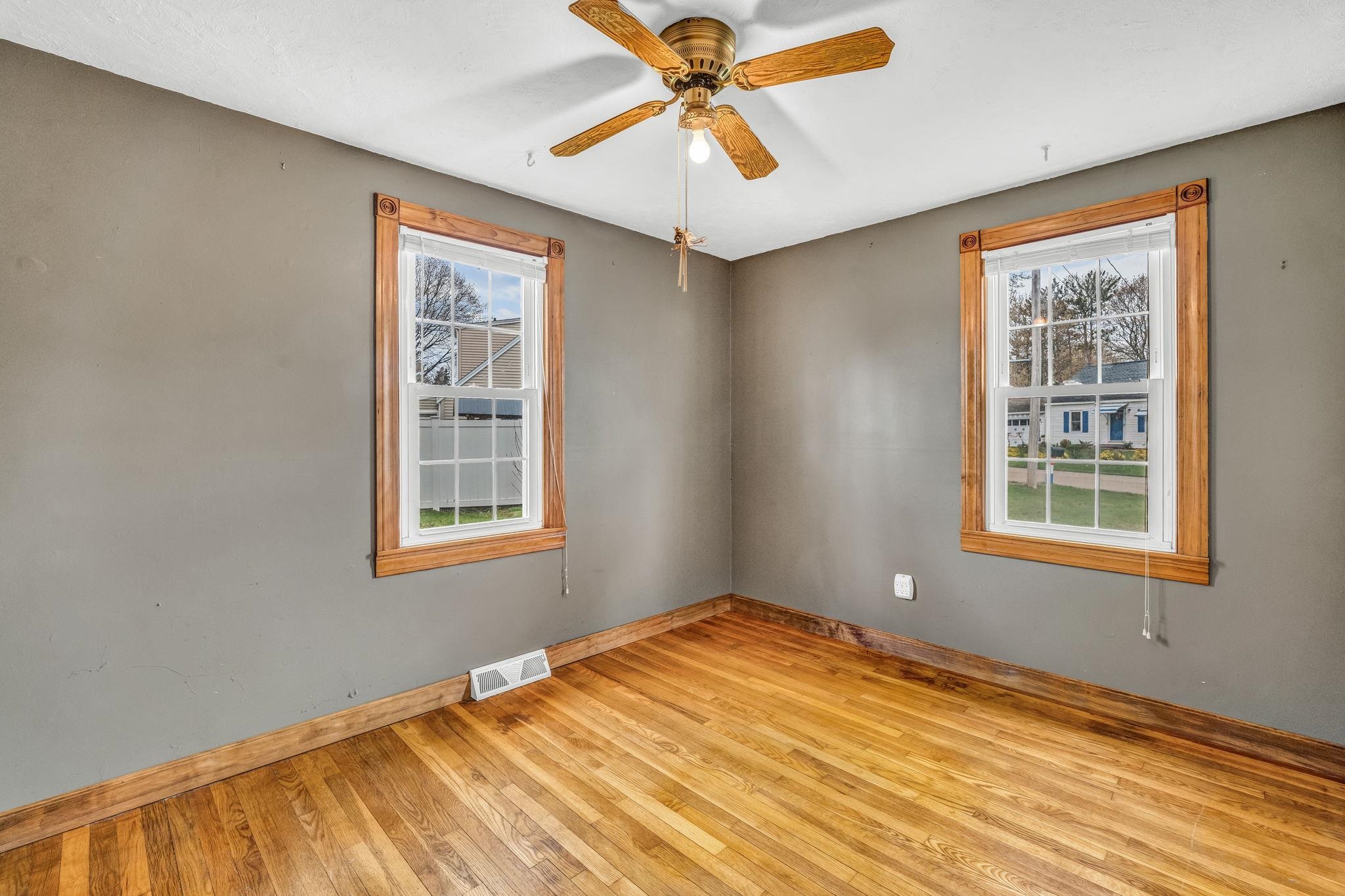 16 Naves Road Hampton, NH 03842 - Photo 9 of 60