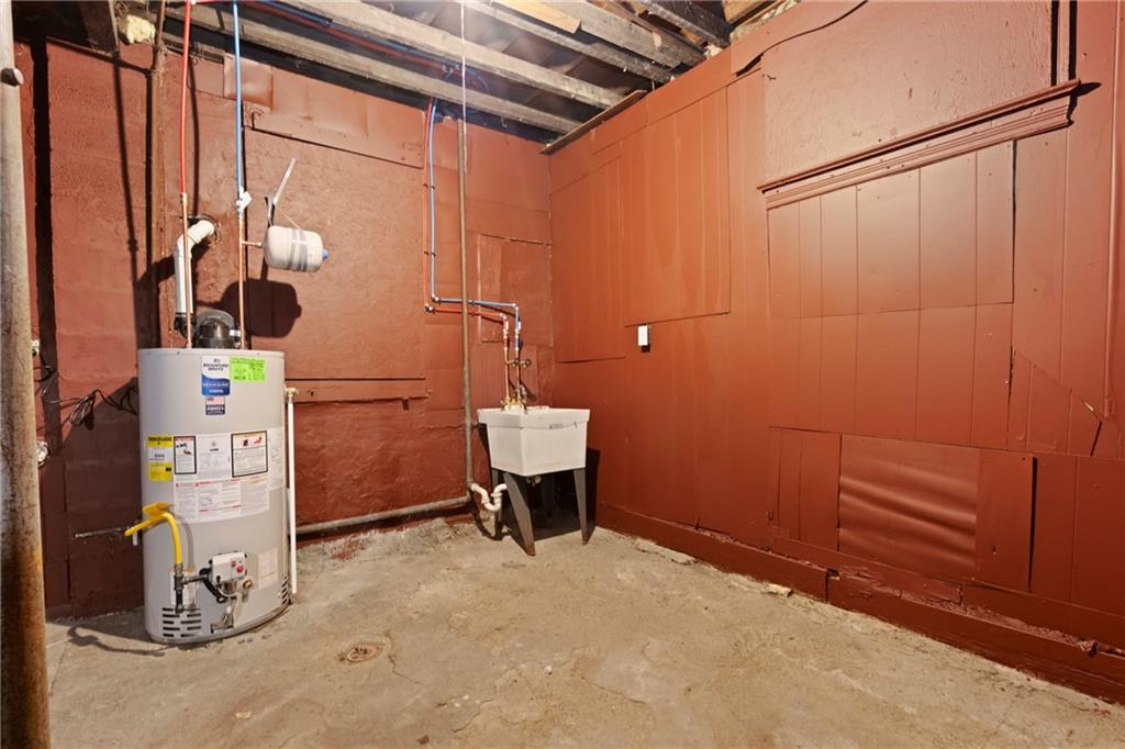 1126 Church Avenue McKees Rocks, PA 15136 - Photo 11 of 21