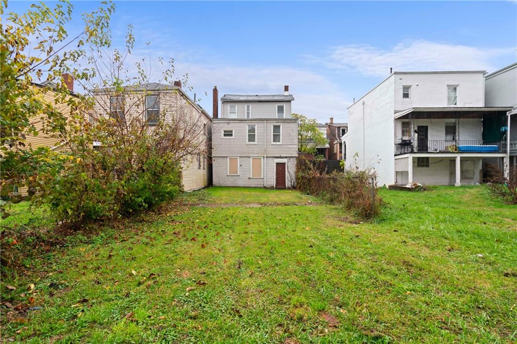 1126 Church Avenue McKees Rocks, PA 15136 - Photo 2 of 21