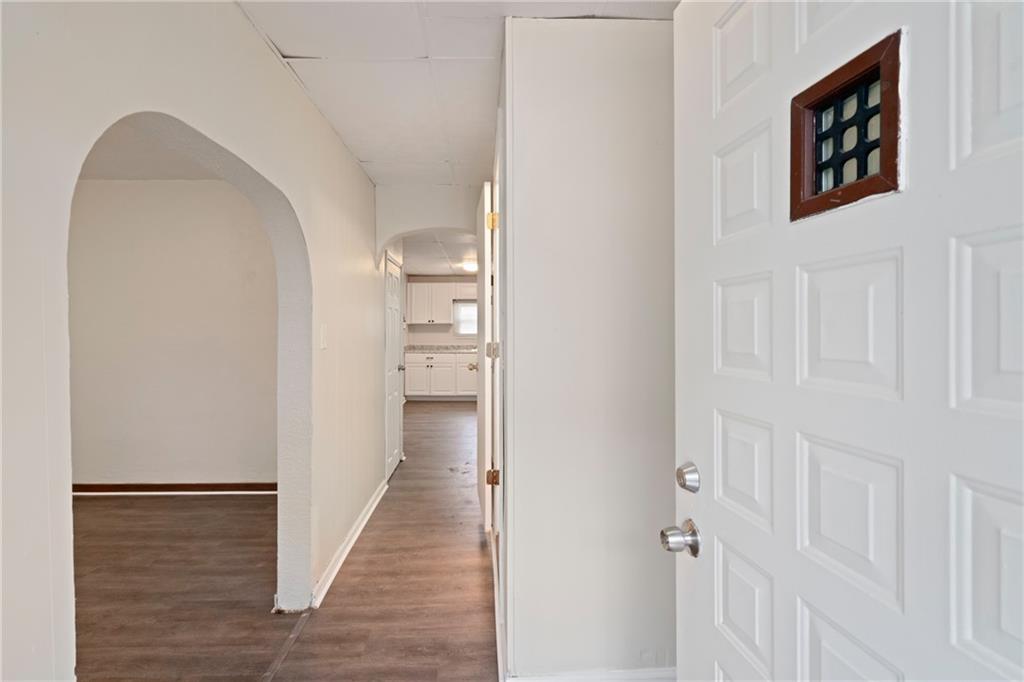 1126 Church Avenue McKees Rocks, PA 15136 - Photo 4 of 21