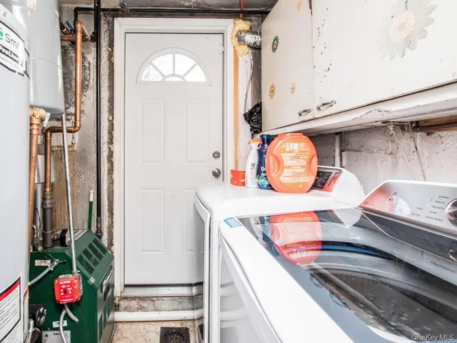 a black and white photo of a room
