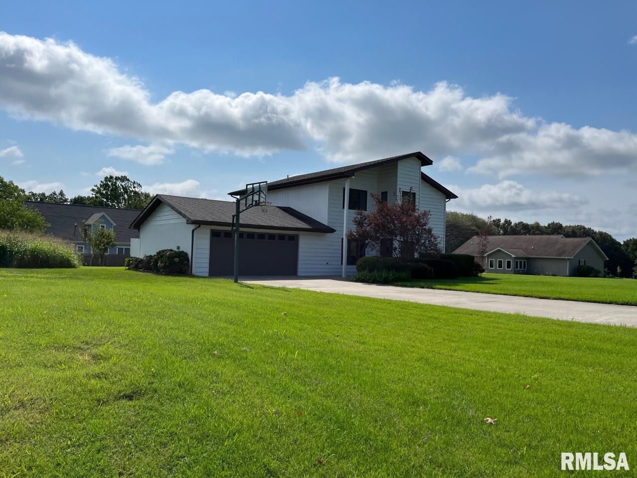 1 Oakview Road Carbondale, IL 62901 - Photo 2 of 17