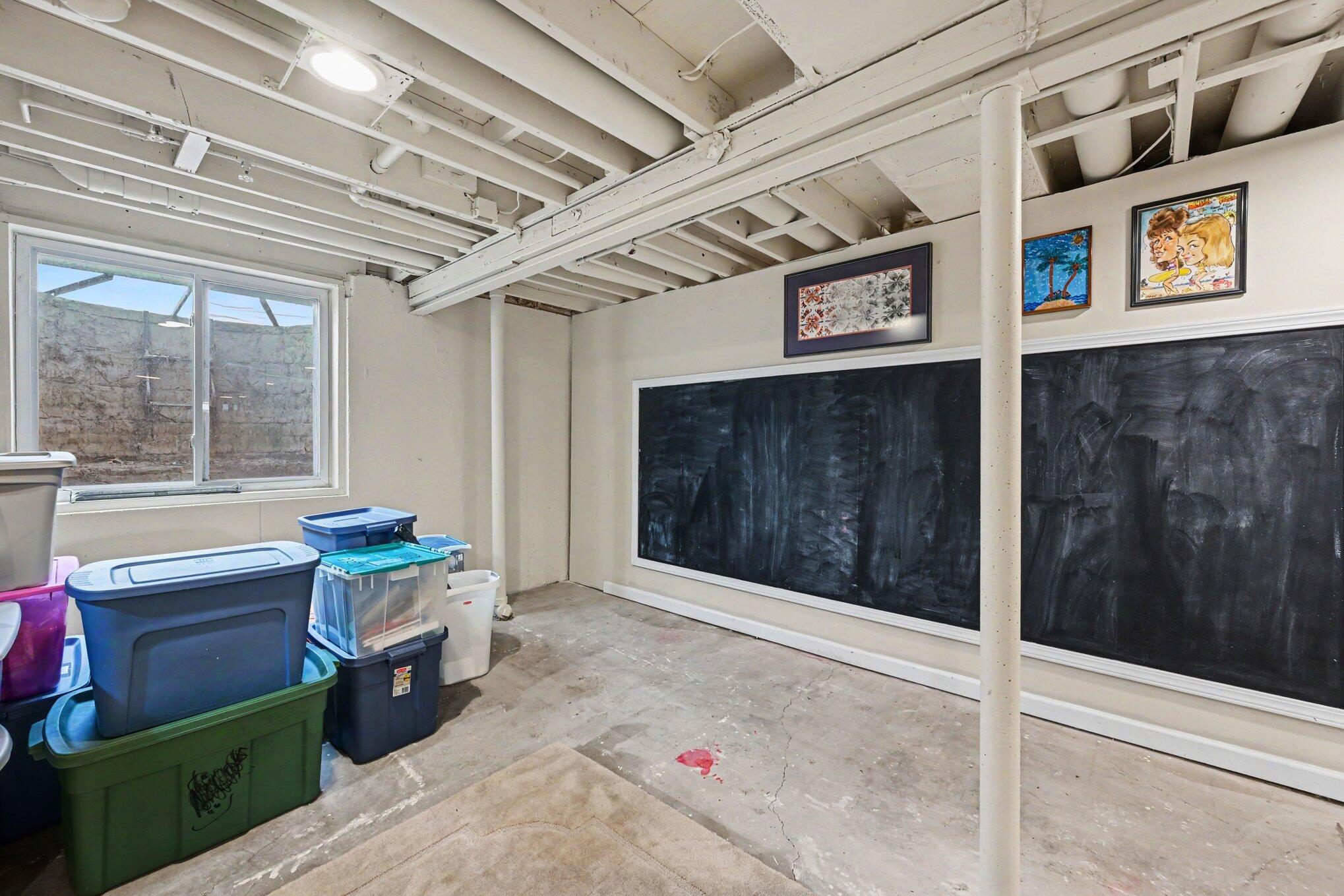 42967 Saxony Road Canton, MI 48187 - Photo 22 of 27 023_file_4816