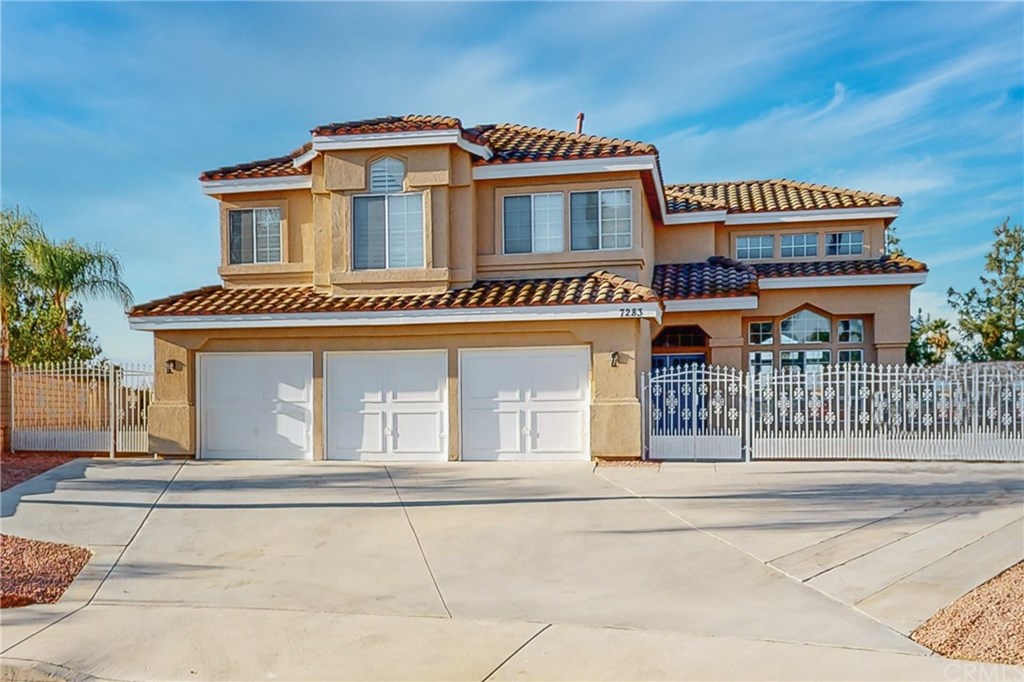 7283 Wood Road Riverside, CA 92506 - Photo 1 of 39