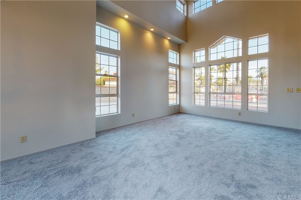 7283 Wood Road Riverside, CA 92506 - Photo 7 of 39