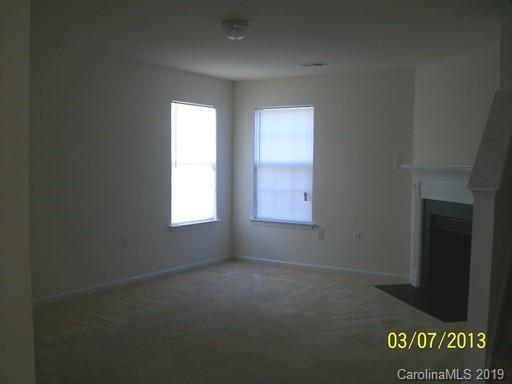 2239 Gooseberry Road Charlotte, NC 28208 - Photo 3 of 5