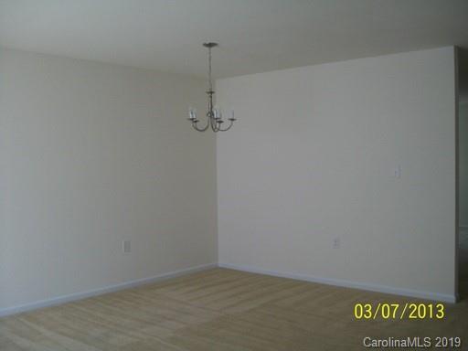 2239 Gooseberry Road Charlotte, NC 28208 - Photo 4 of 5