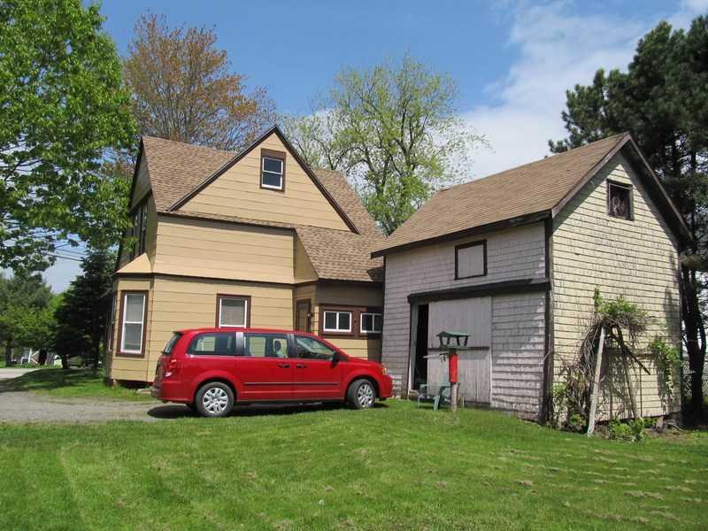 146 River Road Orrington, ME 04474 - Photo 3 of 14 Parking Lot/Garage.