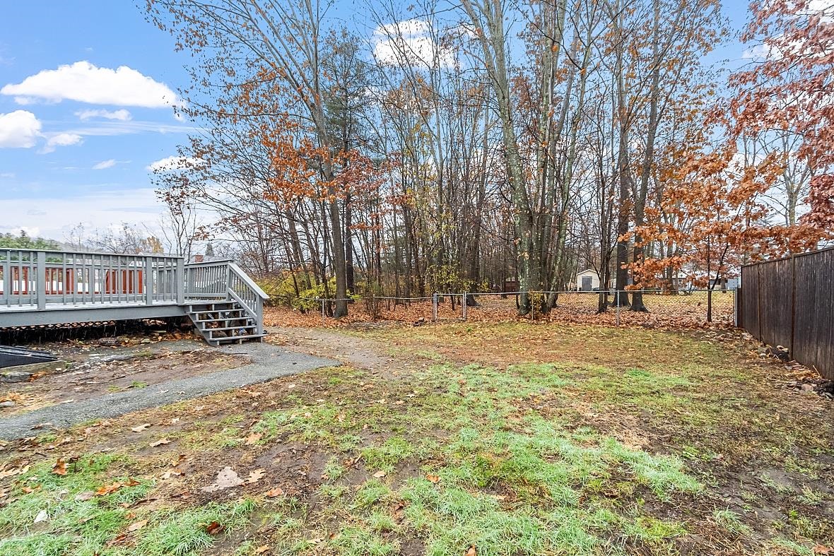 5 R Phillip Road, Unit RIGHT R Derry, NH 03038 - Photo 22 of 30