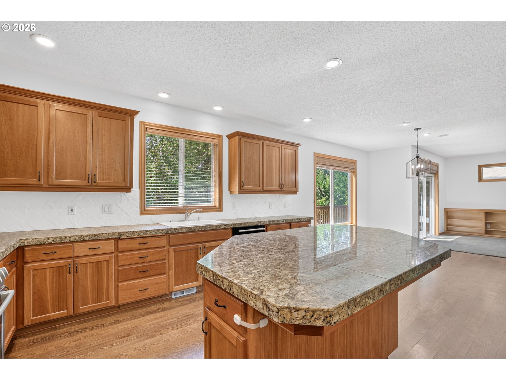8311 Southwest 43rd Avenue Portland, OR 97219 - Photo 20 of 45