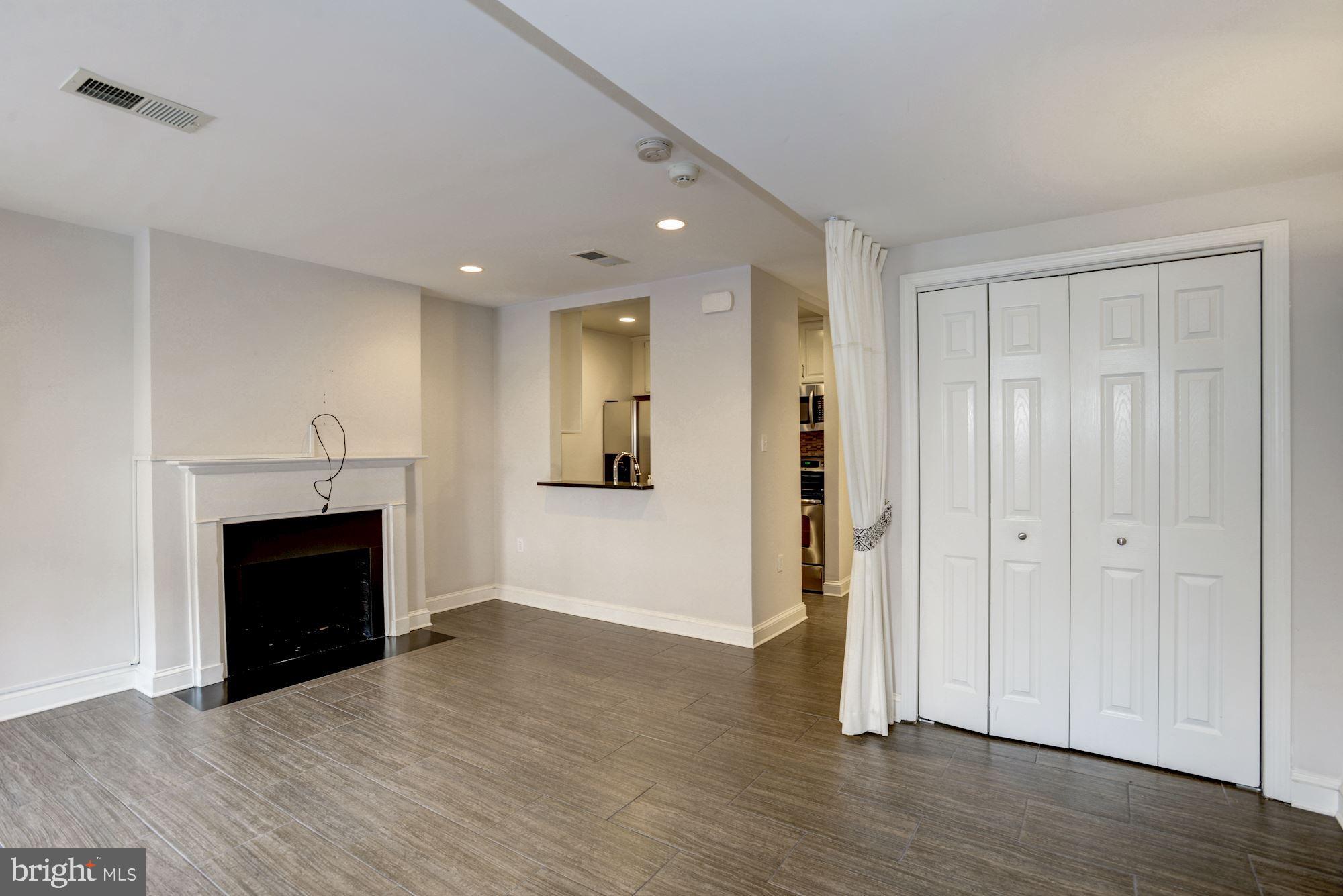 2022 N Street Northwest, Unit B Washington, DC 20036 - Photo 4 of 14 Living/Dining Room combo