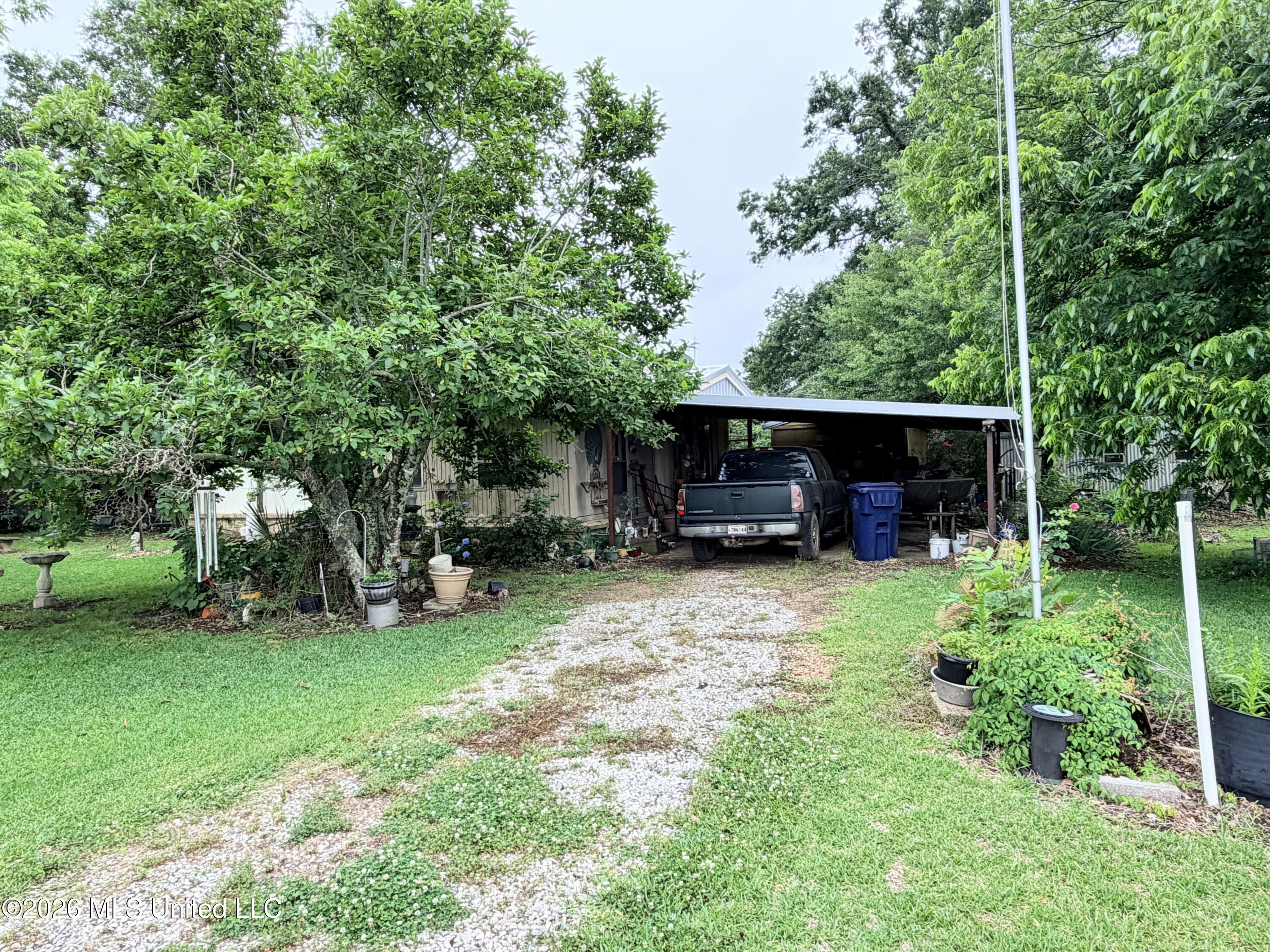 979 Bear Lake Road East Tallulah, LA 71282 - Photo 3 of 22 Photo May 20 2026, 11 12 39 AM