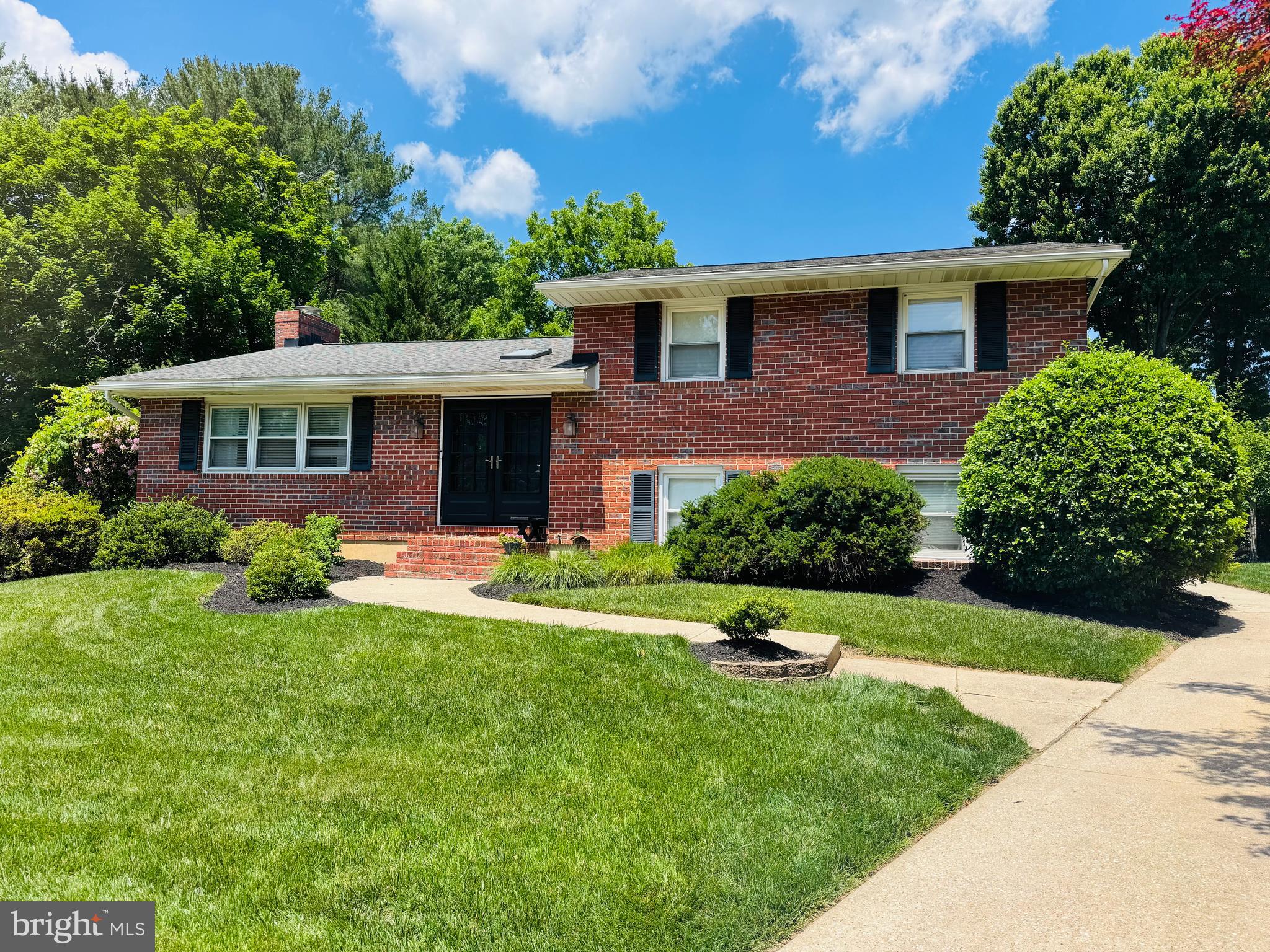 916 Farmstead Road Cockeysville, MD 21030 - Photo 1 of 16
