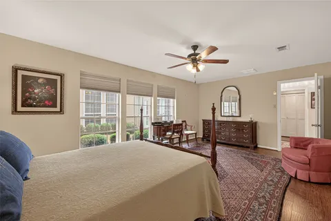 $485,000 | 6 Charleston Street South, Sugar Land, TX 77478