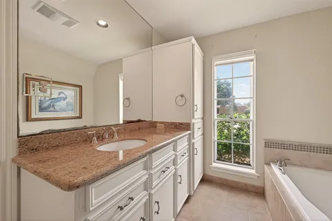 $485,000 | 6 Charleston Street South, Sugar Land, TX 77478