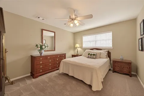 $485,000 | 6 Charleston Street South, Sugar Land, TX 77478