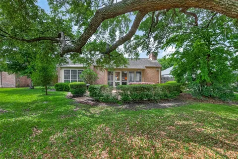 $485,000 | 6 Charleston Street South, Sugar Land, TX 77478