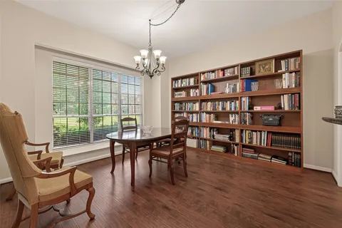 $485,000 | 6 Charleston Street South, Sugar Land, TX 77478