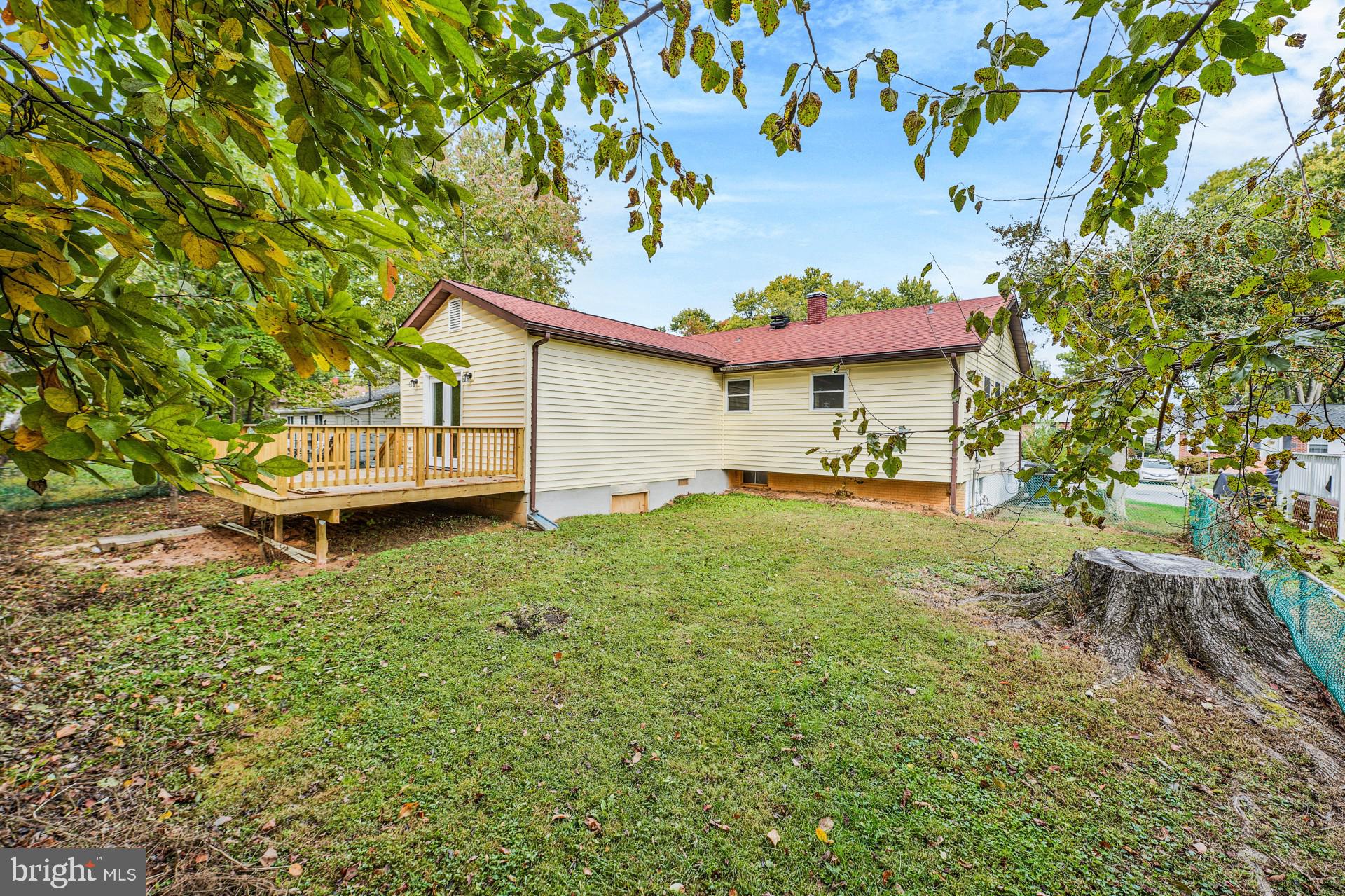 237 Candytuft Road Reisterstown, MD 21136 - Photo 9 of 34 a view of a house with a yard