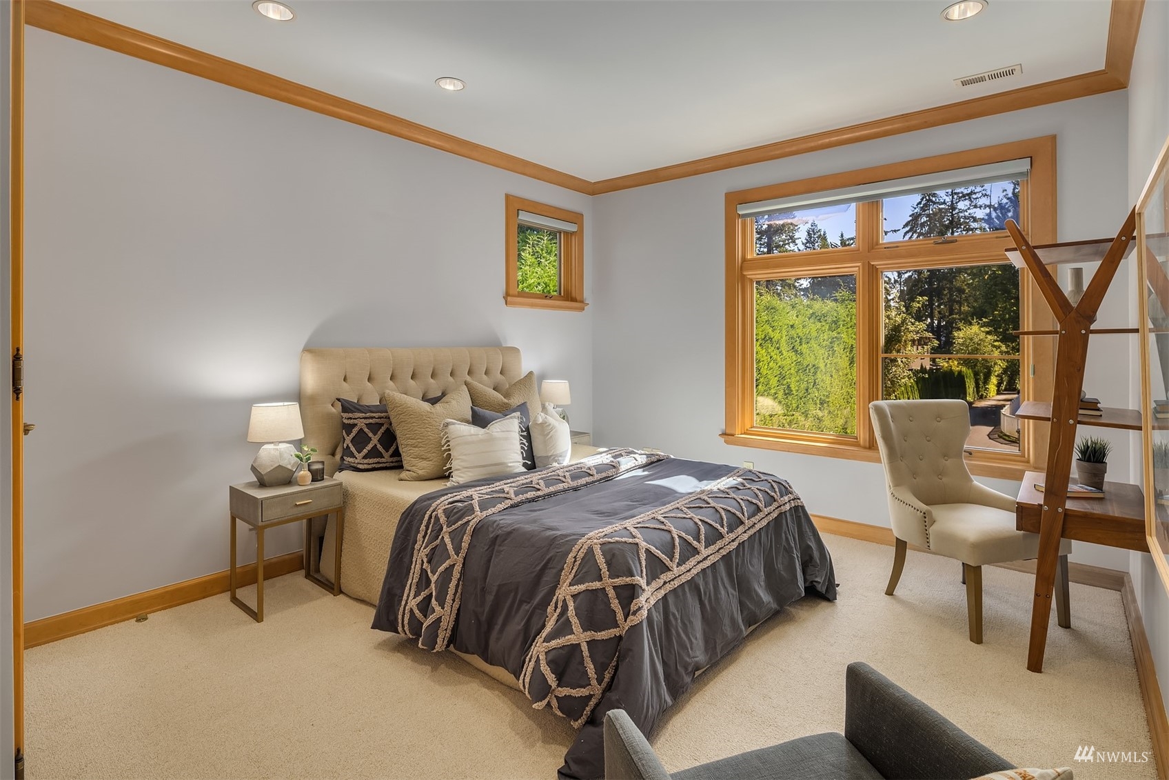 3235 Evergreen Point Road Medina, WA 98039 - Photo 20 of 39 a bedroom with a bed and a window