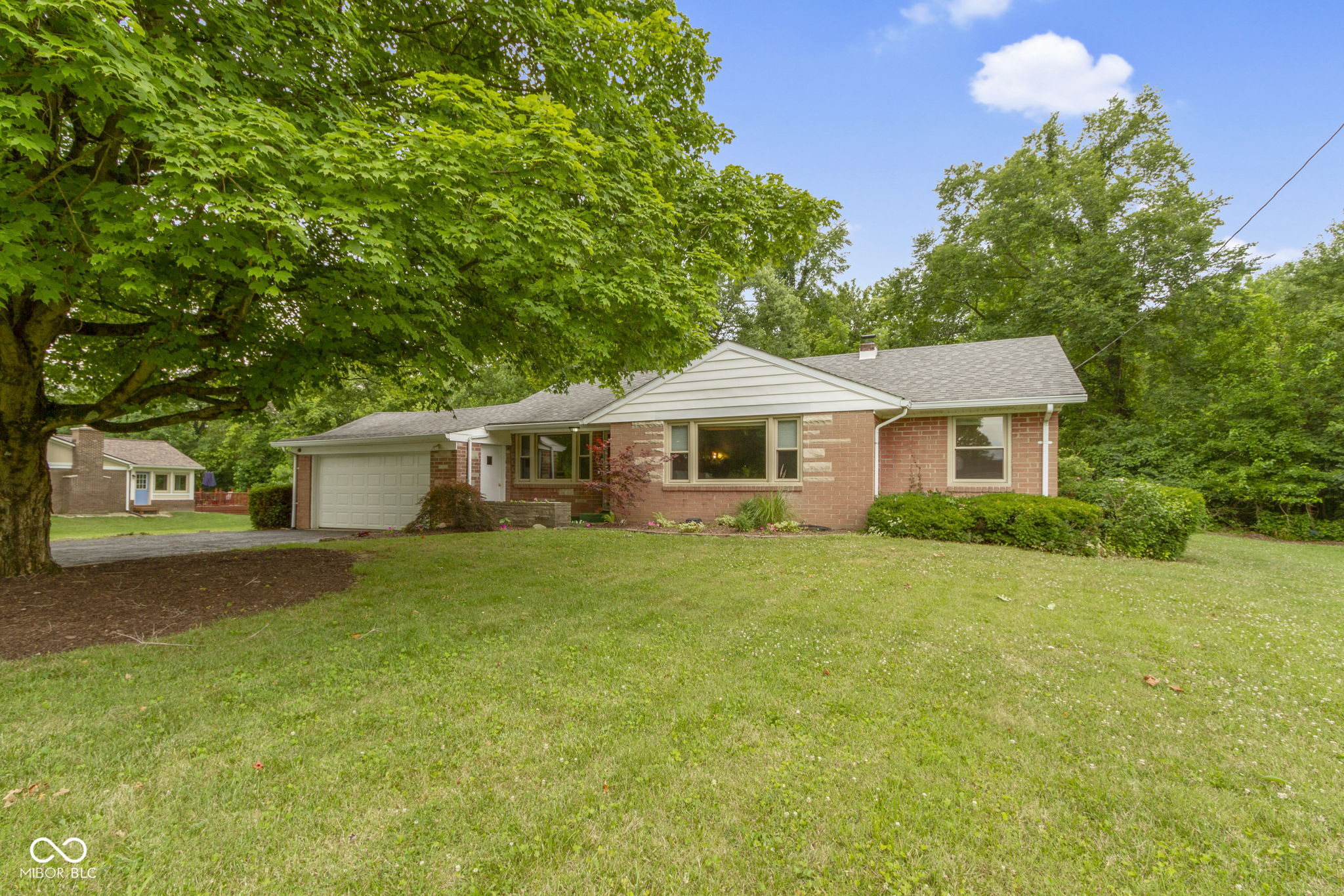 7230 Indian Lake Road Indianapolis, IN 46236 - Photo 3 of 31