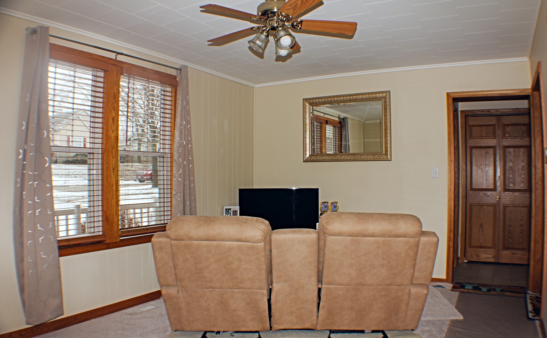 207 East Iowa Street Spring Valley, IL 61362 - Photo 5 of 20