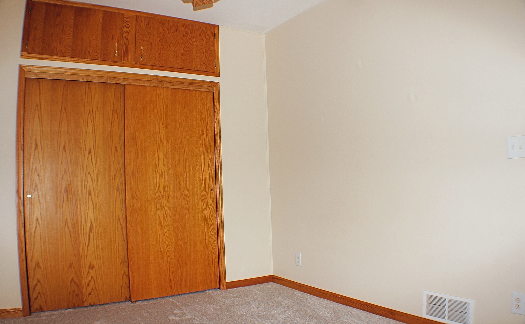 207 East Iowa Street Spring Valley, IL 61362 - Photo 7 of 20
