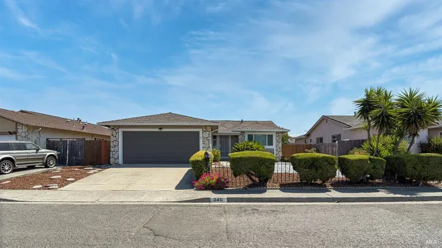$2,650 | 340 Mokelumne Drive, Vallejo, CA 94589