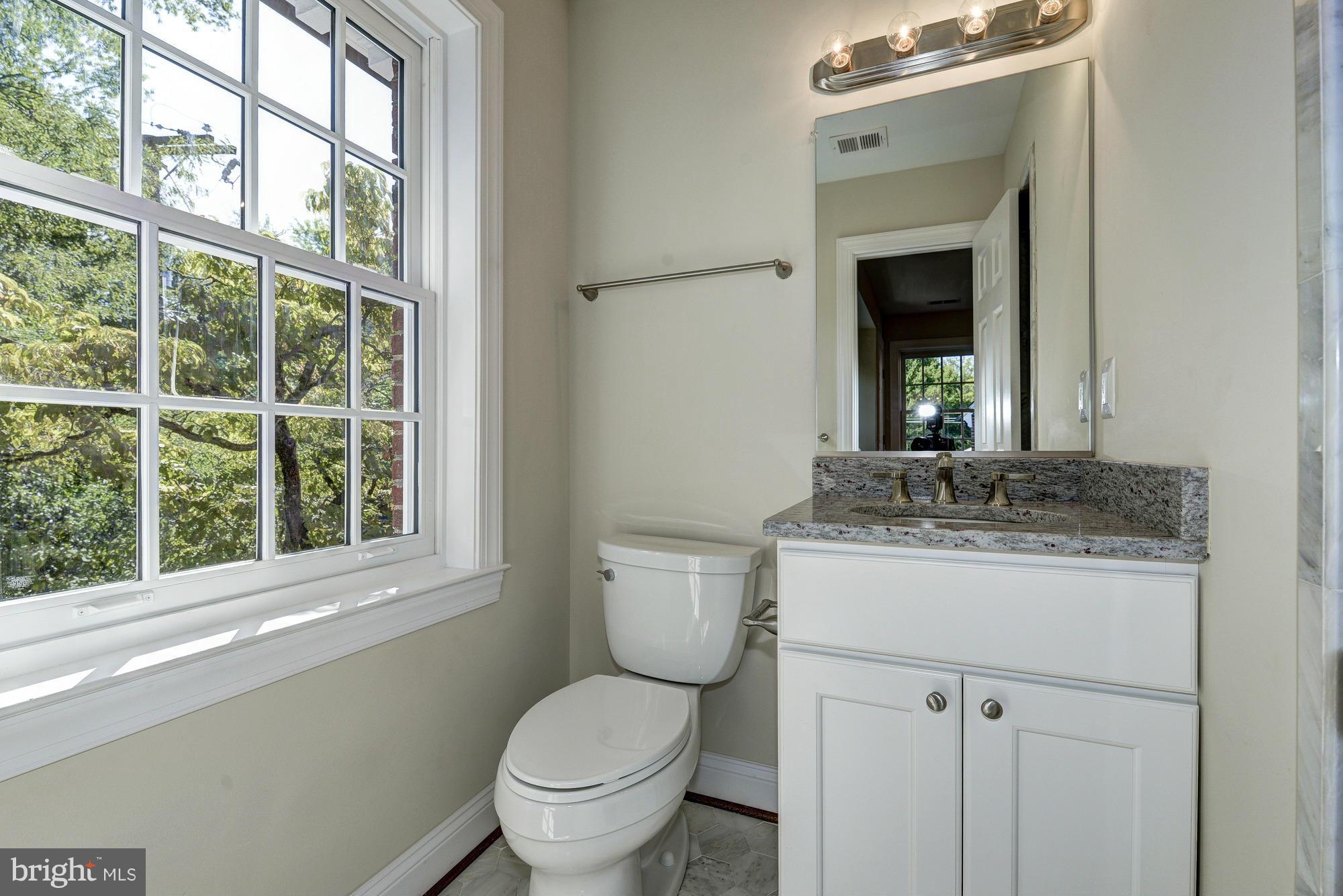 4236 Reno Road Northwest Washington, DC 20008 - Photo 15 of 23 Bath (Master)