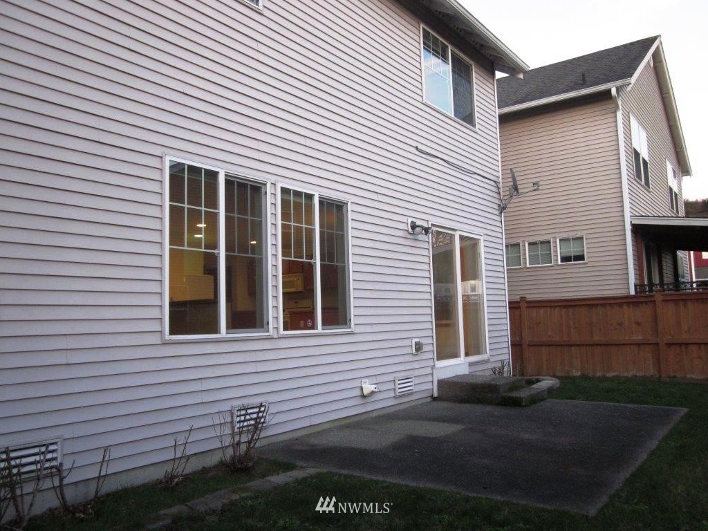 2715 Northeast 2nd Street Renton, WA 98056 - Photo 14 of 15 Gallery Image 14