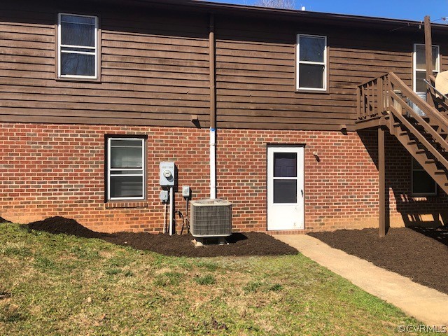 356 Wickham Road Bumpass, VA 23024 - Photo 2 of 15 a view of a house with a yard