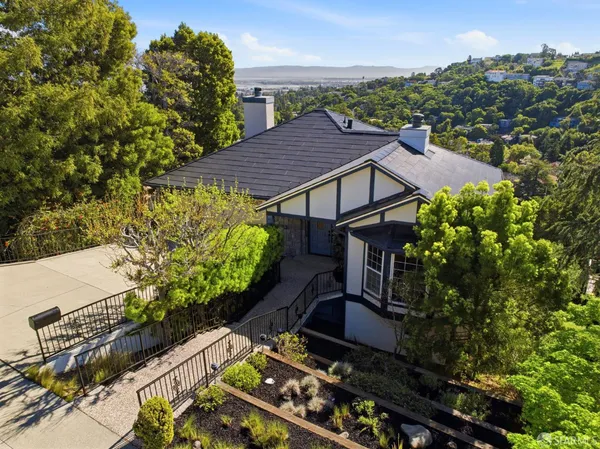 a view of a storage & utility room