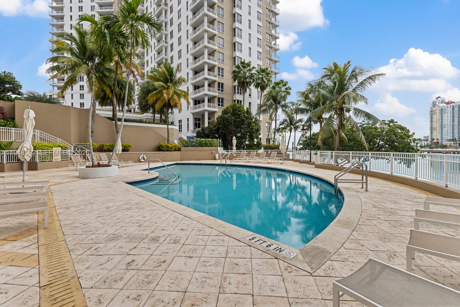 801 Brickell Key Boulevard, Unit 1005 Miami, FL 33131 - Photo 13 of 21