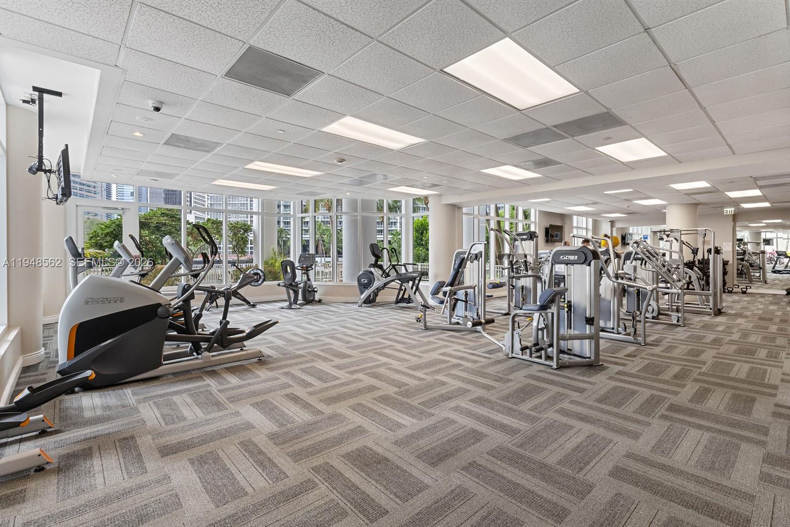 801 Brickell Key Boulevard, Unit 1005 Miami, FL 33131 - Photo 15 of 21