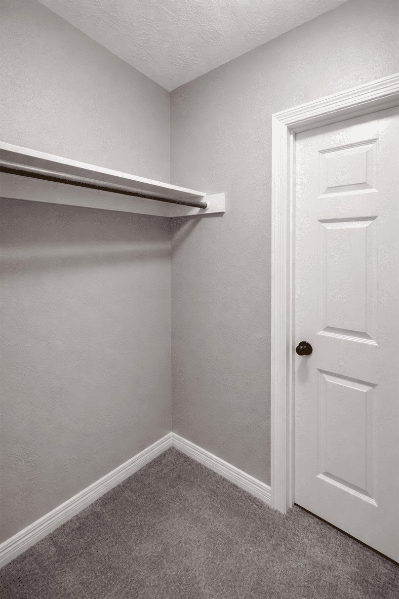 2518 Staples Street Houston, TX 77026 - Photo 15 of 22 a view of room