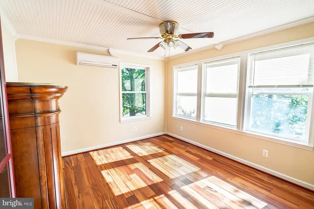 $769,999 | 43793 Steinbeck Square, Ashburn, VA 20147