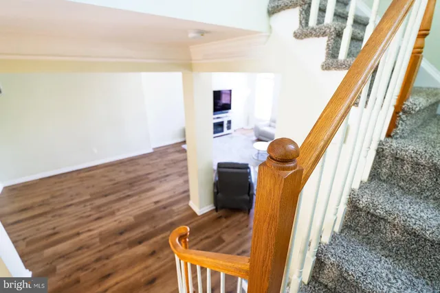 $769,999 | 43793 Steinbeck Square, Ashburn, VA 20147