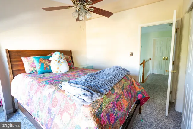 $769,999 | 43793 Steinbeck Square, Ashburn, VA 20147