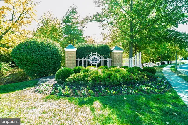 $769,999 | 43793 Steinbeck Square, Ashburn, VA 20147